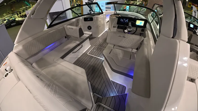 Slide: The Image of Sea Ray SDX 230 Outboard 2026 - 6