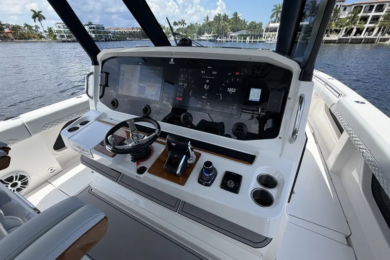 Slide: The Image of Aquila 36 Molokai 2026 - 39