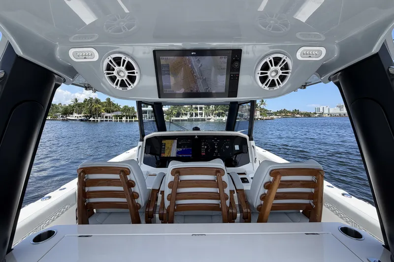 Slide: The Image of Aquila 36 Molokai 2026 - 32