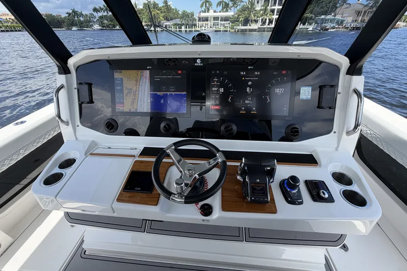 Slide: The Image of Aquila 36 Molokai 2026 - 40