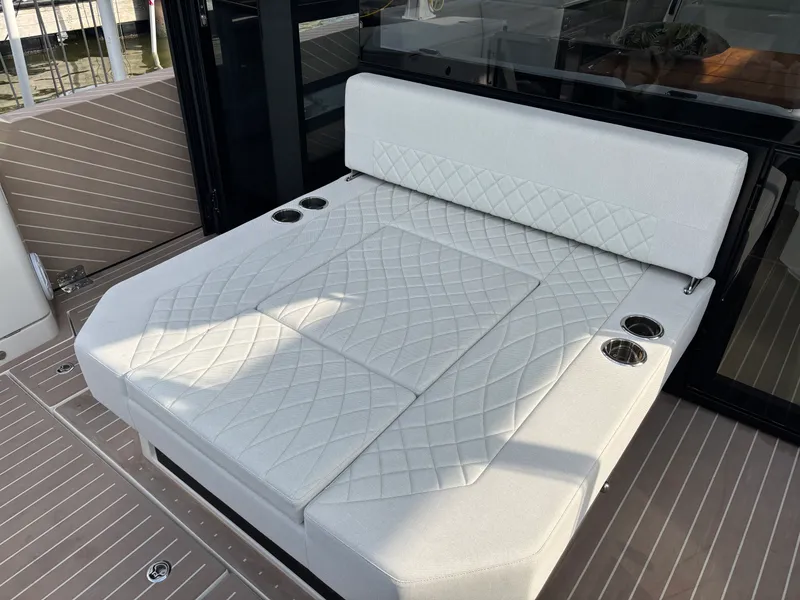 Slide: The Image of Saxdor 400 GTC 2025 - 10