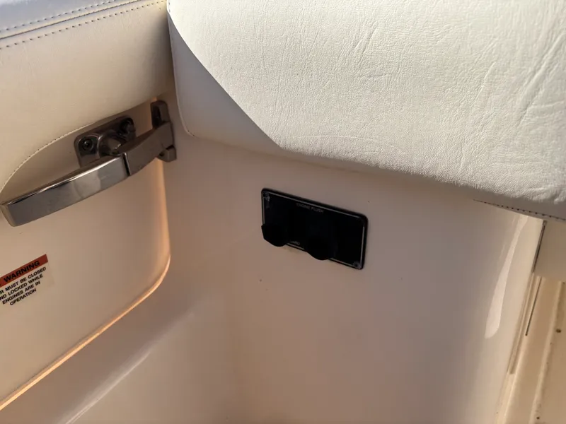 Slide: The Image of Grady-White 275 FREEDOM 2021 - 20