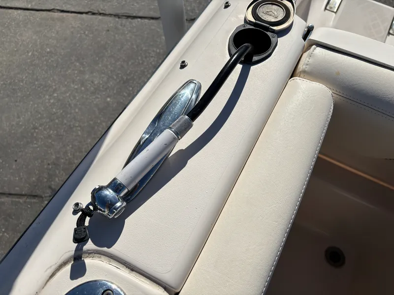 Slide: The Image of Grady-White 275 FREEDOM 2021 - 22