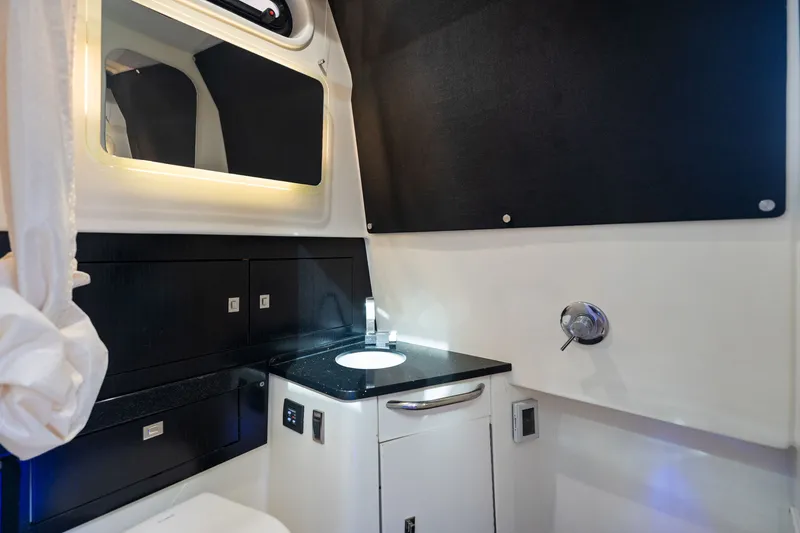 Slide: The Image of Boston Whaler 420 OUTRAGE 2023 - 46