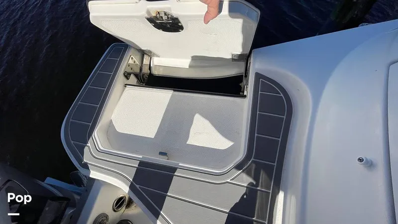 Slide: The Image of Platform In Water Seat - 15043968