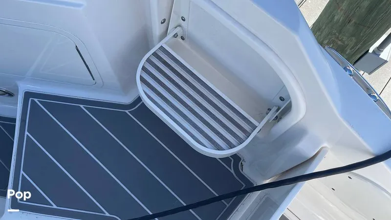 Slide: The Image of BOARDING STEP - 15043970