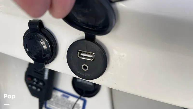 Slide: The Image of Sea Ray SDX 290 OB 2022 - 15044023