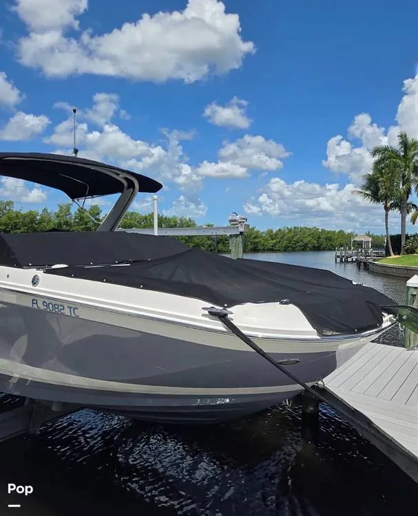 Slide: The Image of Peace of mind: Ask for a complimentary BoatHistoryReport report ($39.99 value) - I1