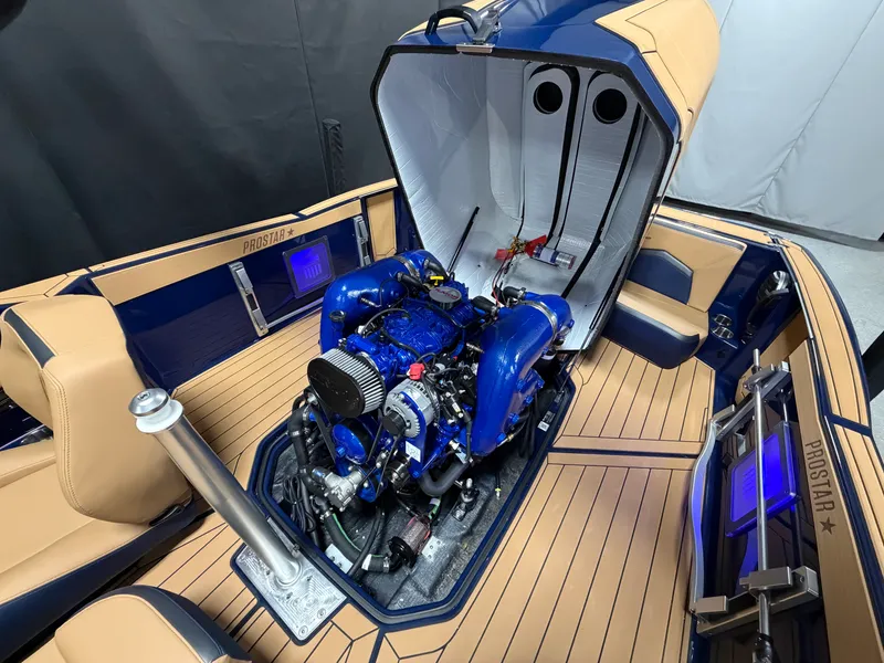 Slide: The Image of Mastercraft ProStar 2026 - 33