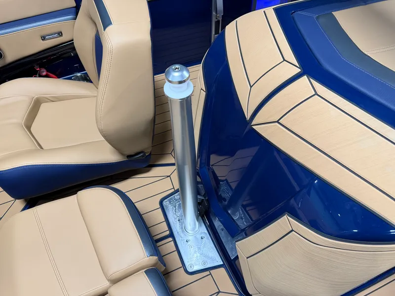 Slide: The Image of Mastercraft ProStar 2026 - 38