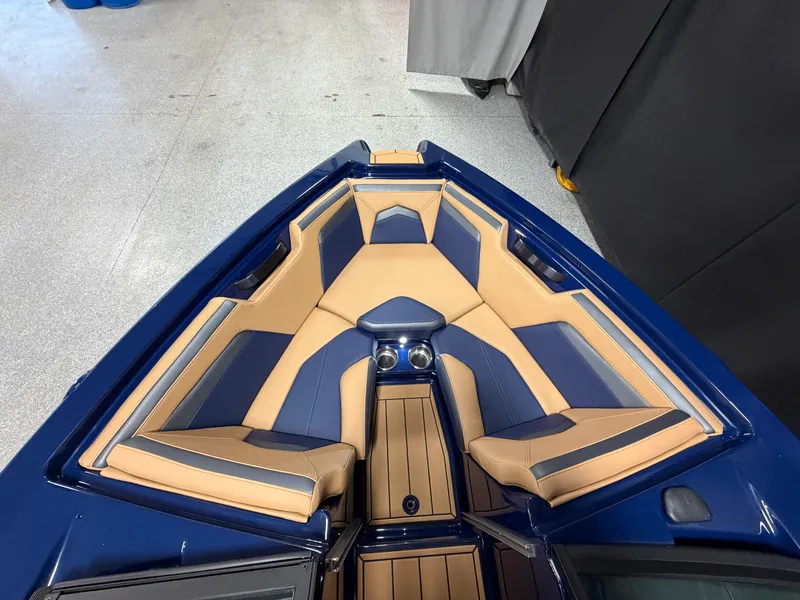 Slide: The Image of Mastercraft ProStar 2026 - 56