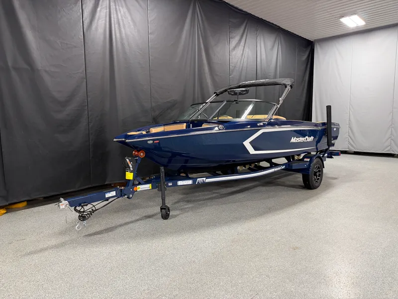 Slide: The Image of Mastercraft ProStar 2026 - 2