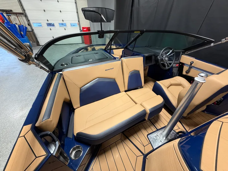 Slide: The Image of Mastercraft ProStar 2026 - 37