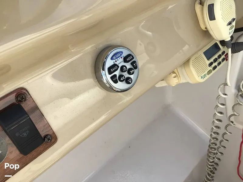 Slide: The Image of Glastron 259 SC 2011 - 15580483