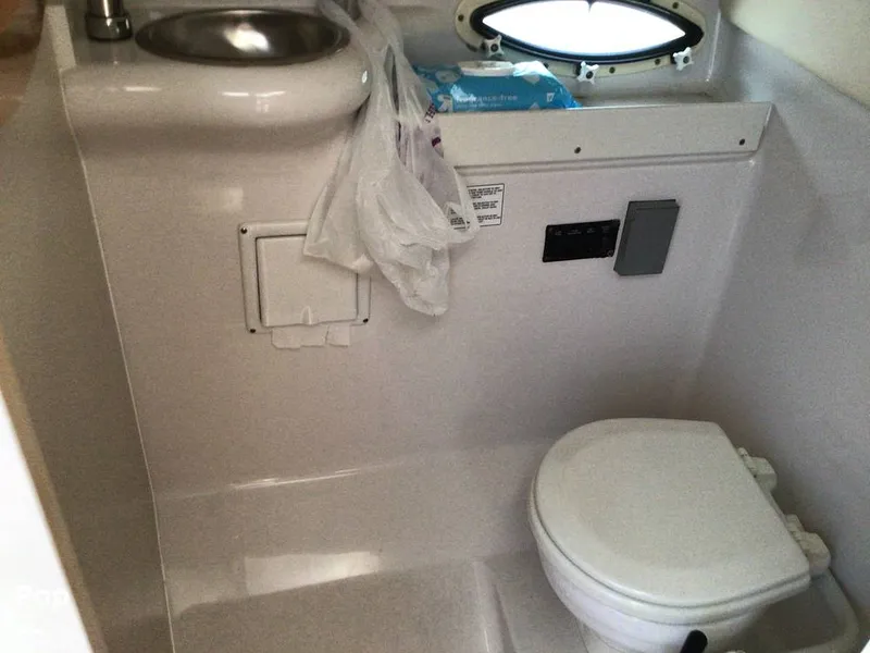 Slide: The Image of Glastron 259 SC 2011 - 15580519