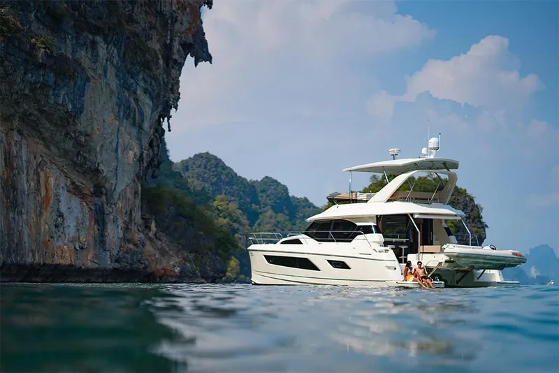 Slide: The Image of Aquila 44 Yacht 2023 - 6