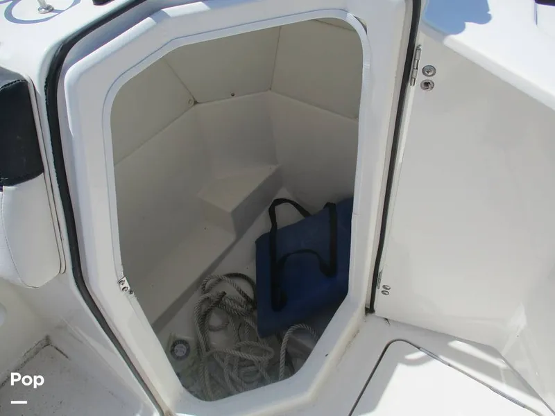 Slide: The Image of Bayliner DX 2200 2021 - 14912851