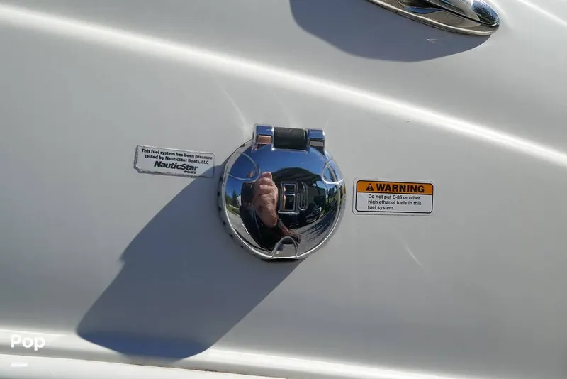 Slide: The Image of NauticStar 243DC 2018 - 14918521