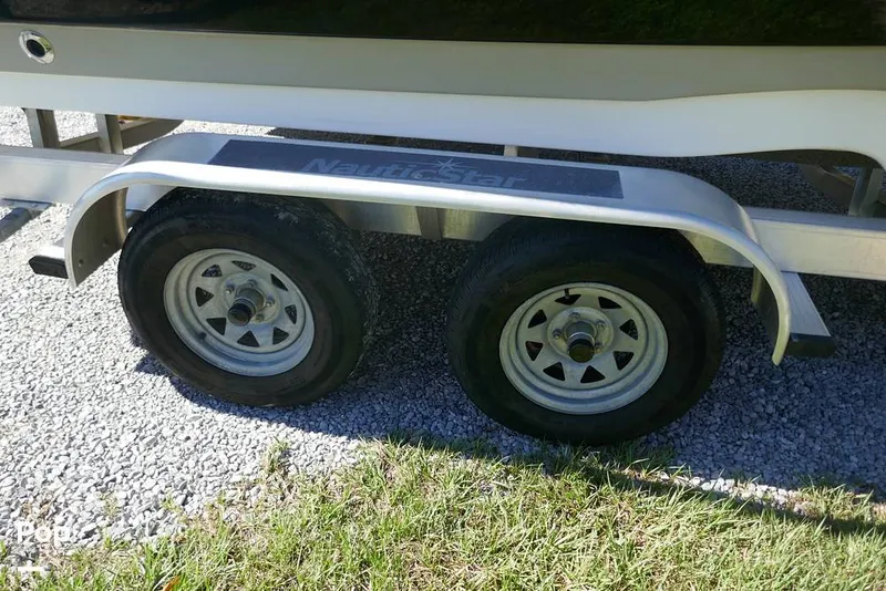 Slide: The Image of NauticStar 243DC 2018 - 14918547