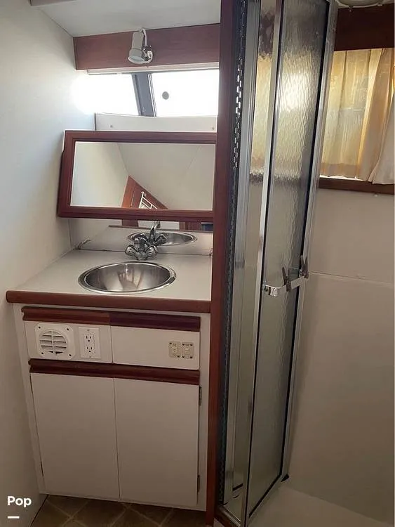 Slide: The Image of Carver 330 Mariner 1995 - 14907807