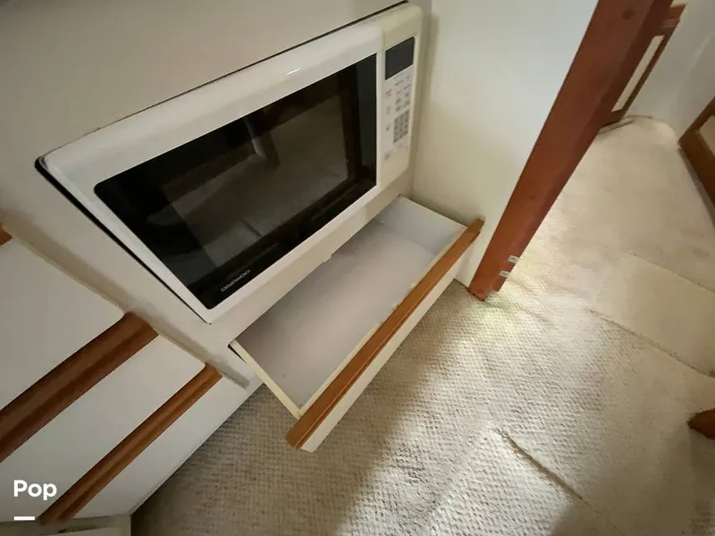 Slide: The Image of Carver 330 Mariner 1995 - 14979410