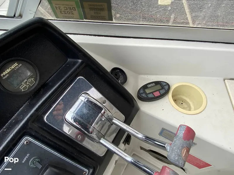 Slide: The Image of Carver Yachts 330 Mariner 1995 - 14979460