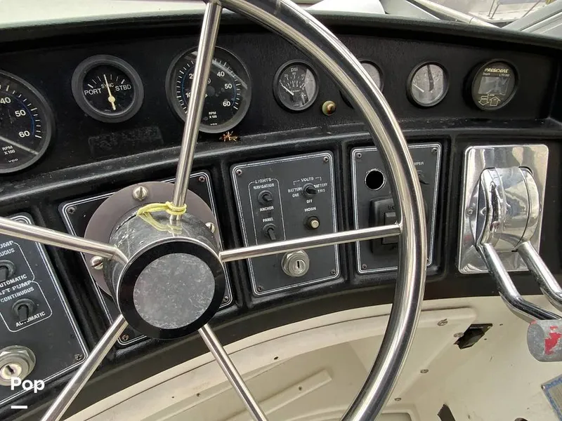 Slide: The Image of Carver Yachts 330 Mariner 1995 - 14979464