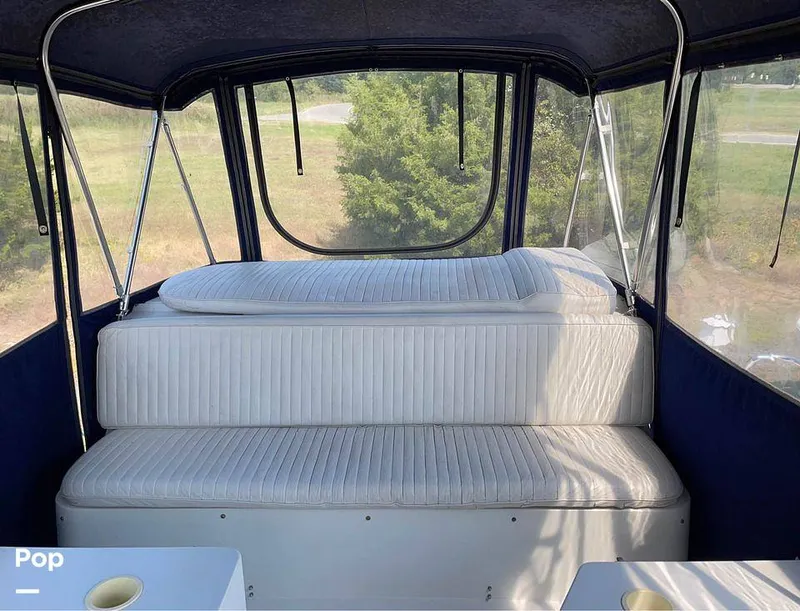 Slide: The Image of Carver Yachts 330 Mariner 1995 - 14907808