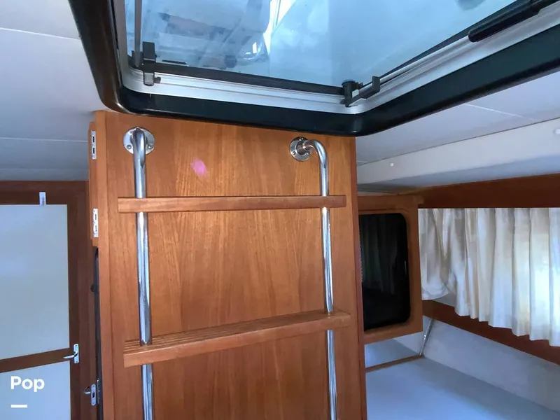 Slide: The Image of Carver Yachts 330 Mariner 1995 - 14979377