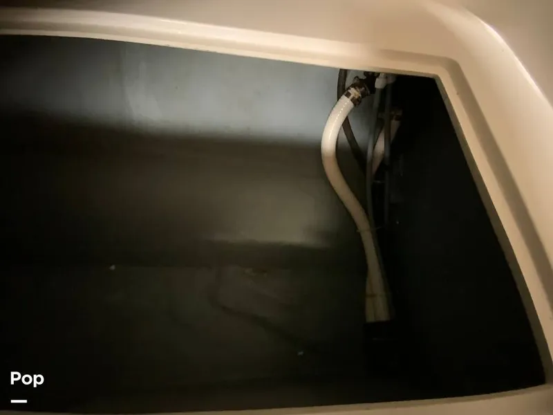 Slide: The Image of Carver Yachts 330 Mariner 1995 - 14979380