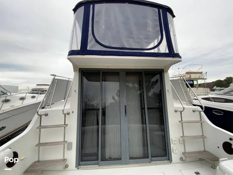 Slide: The Image of Carver Yachts 330 Mariner 1995 - 14979485