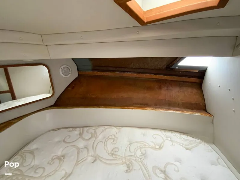 Slide: The Image of Carver Yachts 330 Mariner 1995 - 14979386