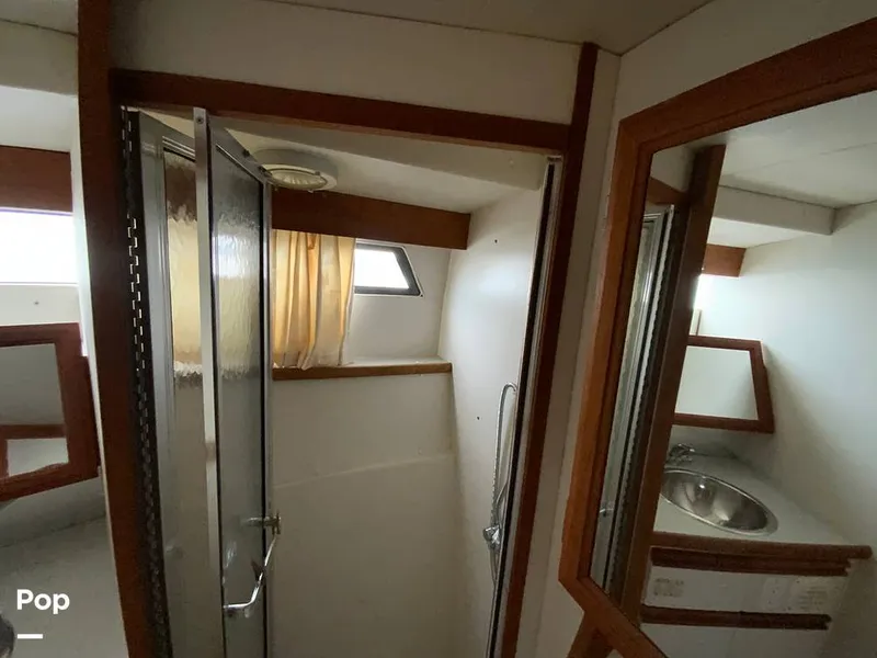 Slide: The Image of Carver Yachts 330 Mariner 1995 - 14979401