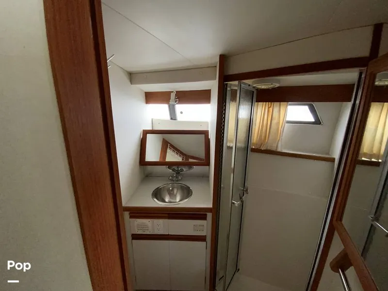 Slide: The Image of Carver Yachts 330 Mariner 1995 - 14979403