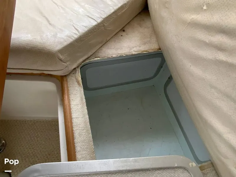 Slide: The Image of Carver Yachts 330 Mariner 1995 - 14979424