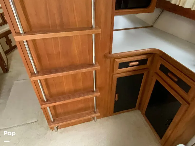 Slide: The Image of Carver Yachts 330 Mariner 1995 - 14979425