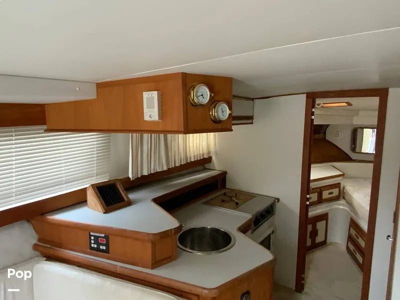 Slide: The Image of Carver Yachts 330 Mariner 1995 - 14979427