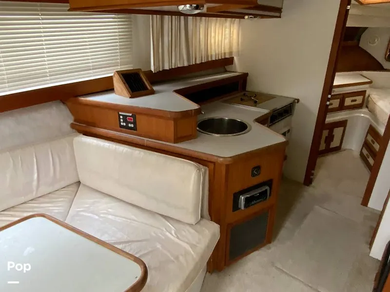 Slide: The Image of Carver Yachts 330 Mariner 1995 - 14979428