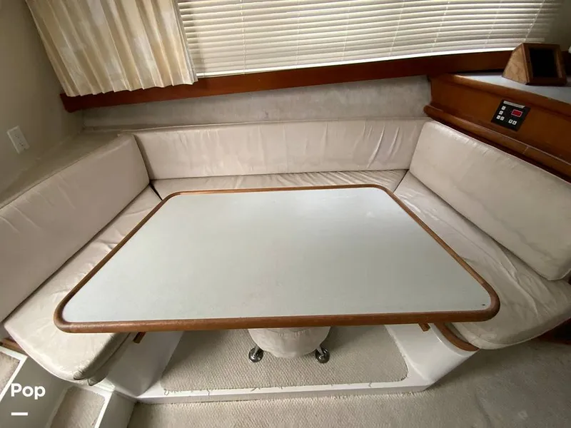 Slide: The Image of Carver Yachts 330 Mariner 1995 - 14979429