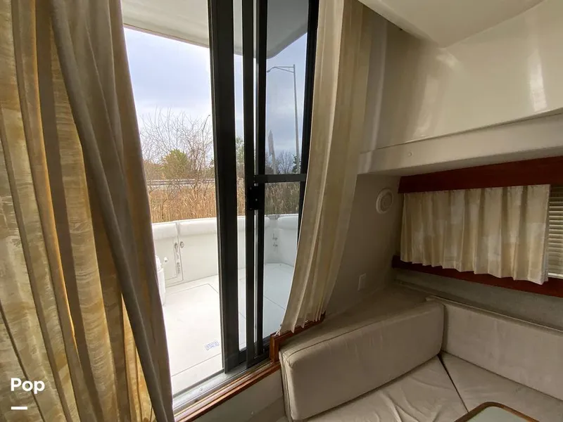 Slide: The Image of Carver Yachts 330 Mariner 1995 - 14979431