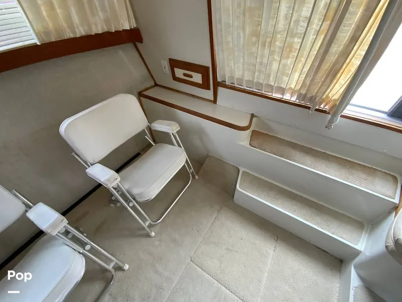 Slide: The Image of Carver Yachts 330 Mariner 1995 - 14979432