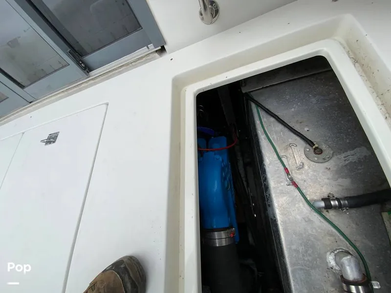 Slide: The Image of Carver Yachts 330 Mariner 1995 - 14979436