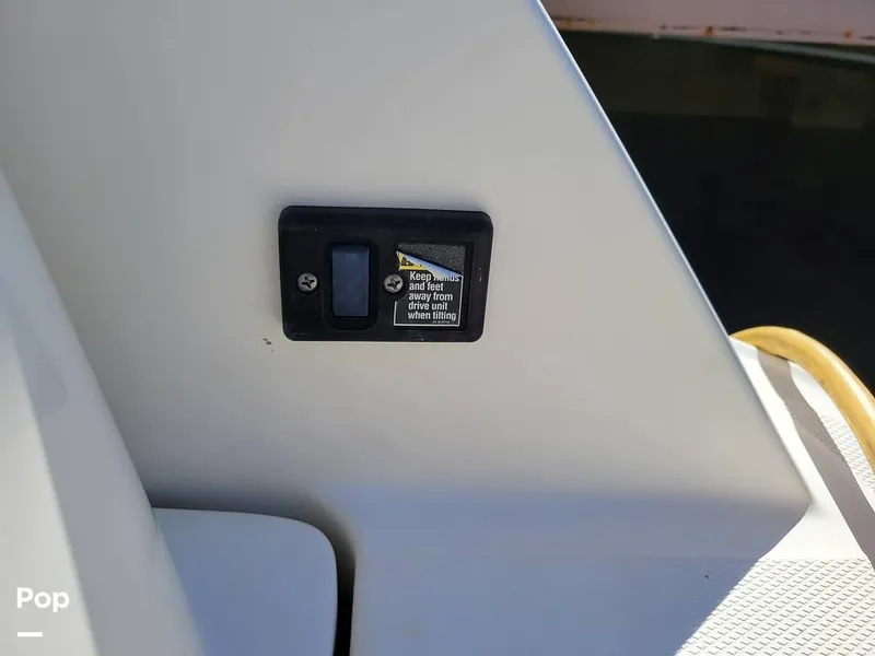 Slide: The Image of Sea Ray 240 Sundancer 2007 - 14917903