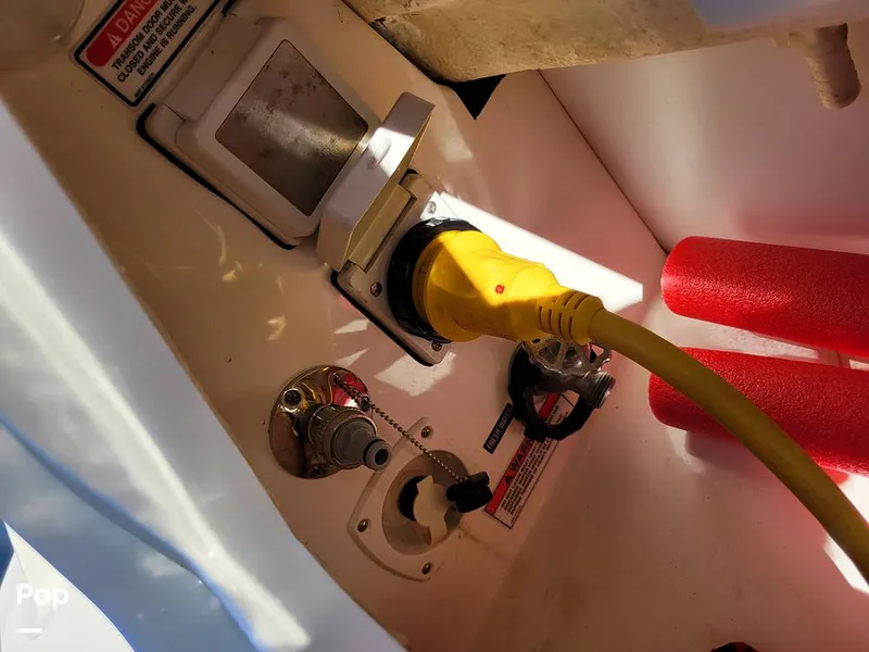 Slide: The Image of Sea Ray 240 Sundancer 2007 - 14917981