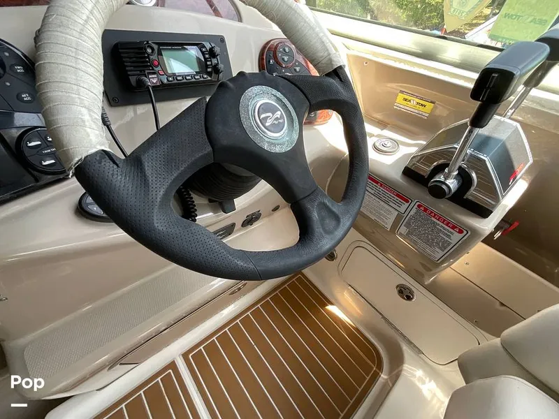 Slide: The Image of Sea Ray 280 Sundancer 2004 - 15371463