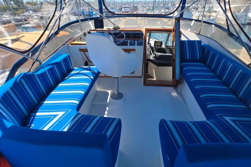 Slide: The Image of Bayliner 4550 Motoryacht 1987 - 22