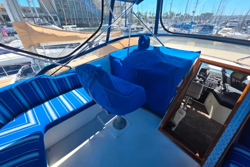 Slide: The Image of Bayliner 4550 Motoryacht 1987 - 25