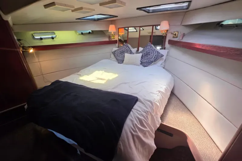 Slide: The Image of Bayliner 4550 Motoryacht 1987 - 29