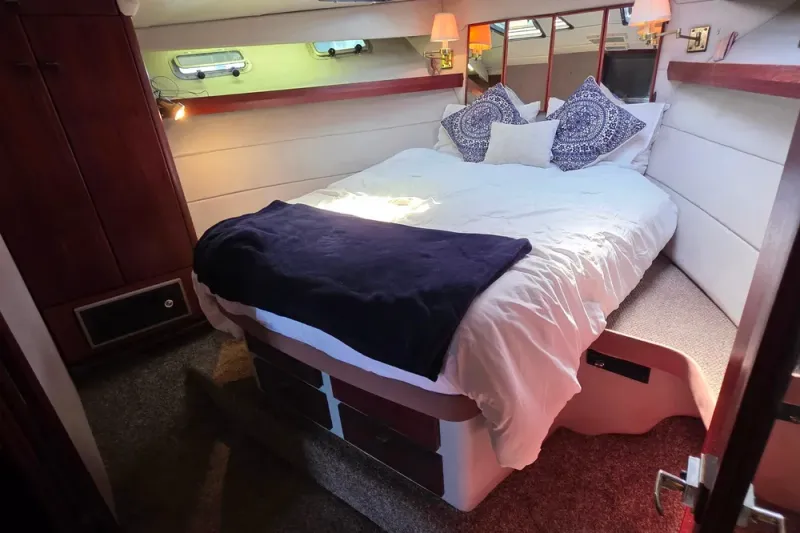 Slide: The Image of Bayliner 4550 Motoryacht 1987 - 41