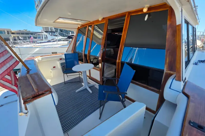 Slide: The Image of Bayliner 4550 Motoryacht 1987 - 57